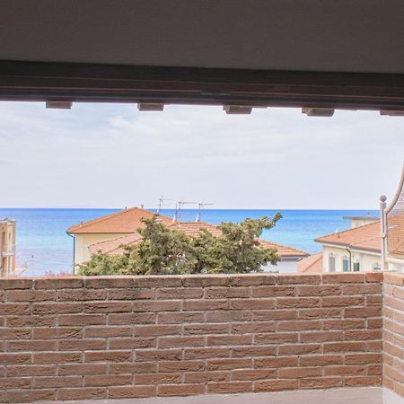 דירות Casa Myconis 68Mq A Due Passi Dal Mare Di סן וינצ'נזו מראה חיצוני תמונה